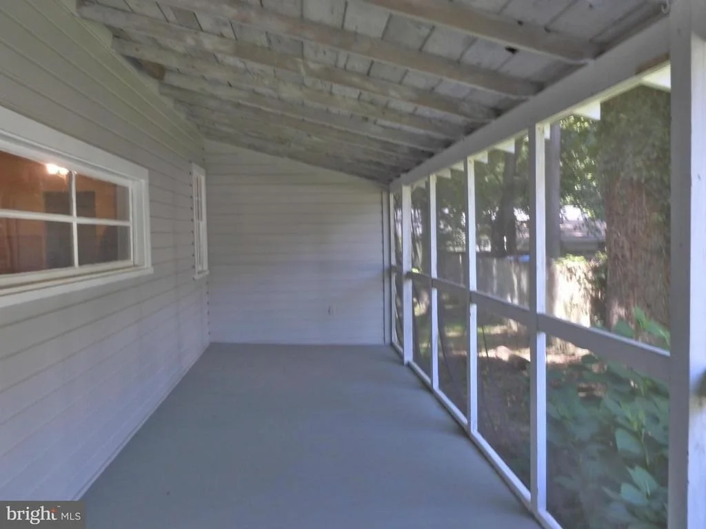 Photo of 6015 POPLAR ROAD