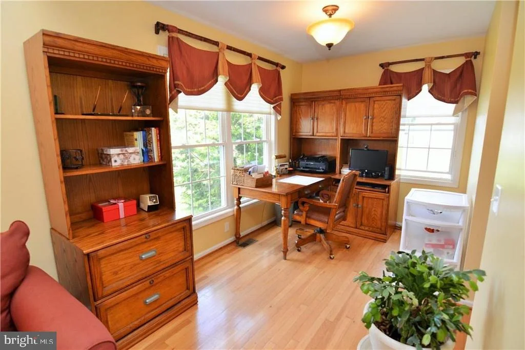 Photo of 502 MAPLE COURT