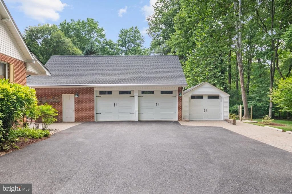 Photo of 6456 MEADOWLARK DRIVE