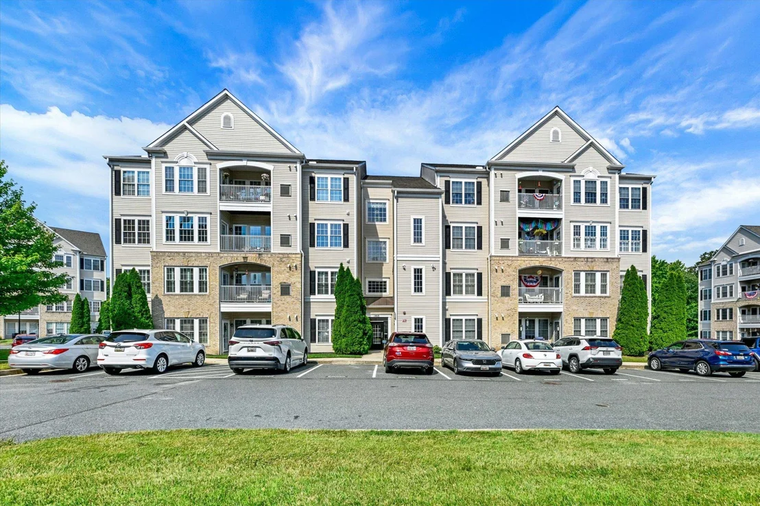 Photo of Unit 6 at 1403-F JOPPA FOREST DRIVE