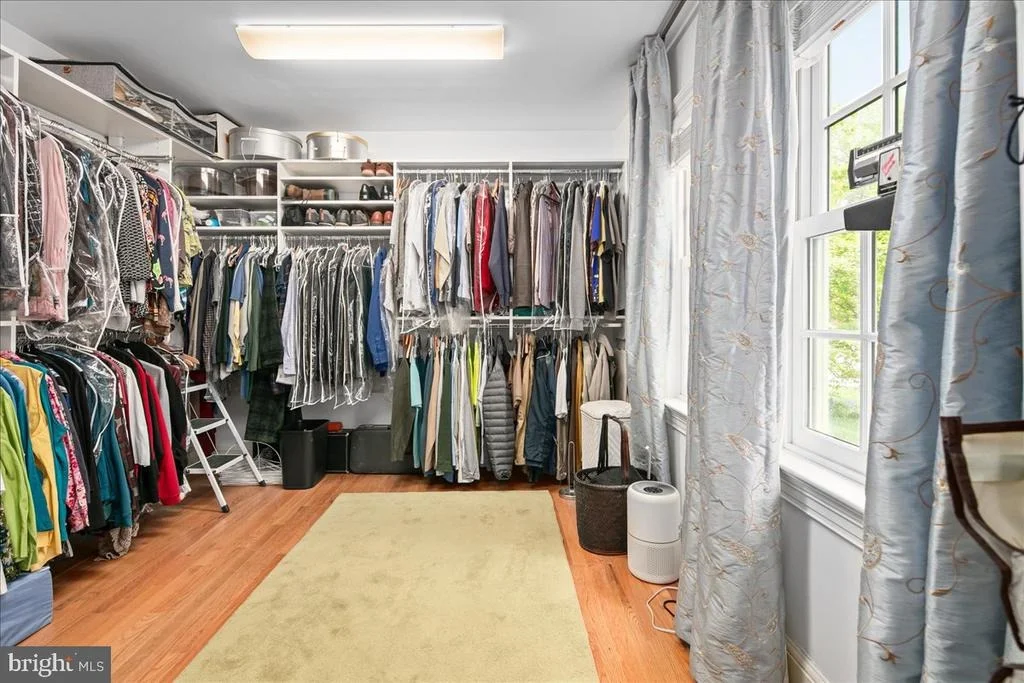 Photo of 9352 MOUNT VERNON CIRCLE