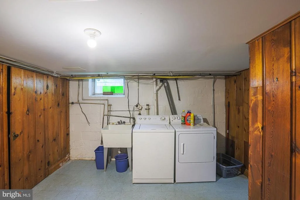 Photo of 3106 LABYRINTH ROAD