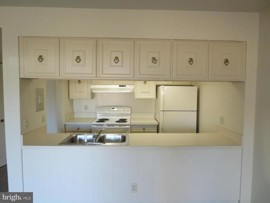 Photo of Unit 81A at 3630 GLENEAGLES DRIVE