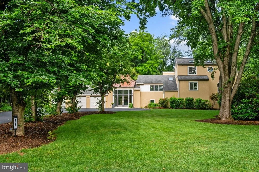 Photo of 1316 ALPS DRIVE