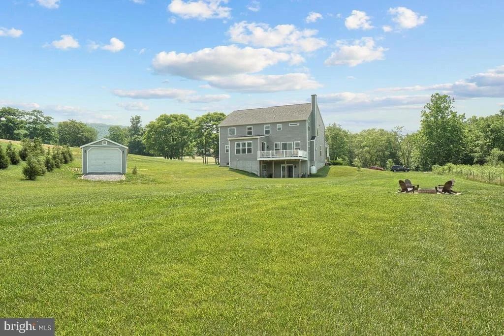 Photo of 8702 HAWBOTTOM ROAD
