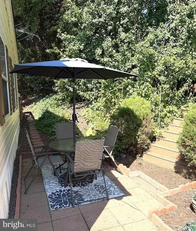 Photo of 8007 FAIR BREEZE DRIVE