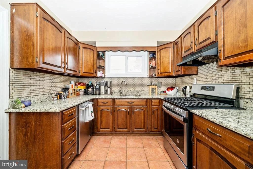 Photo of 5521 WATERLOO ROAD