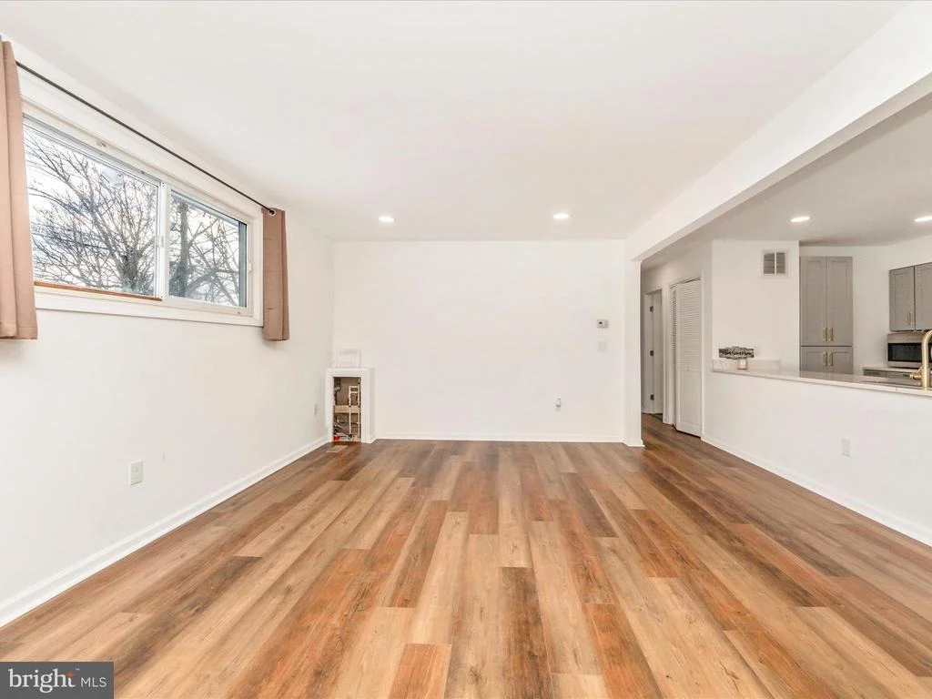 Photo of 492 BRUCE AVENUE