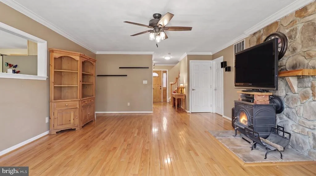 Photo of 2113 COURTHOUSE ROAD