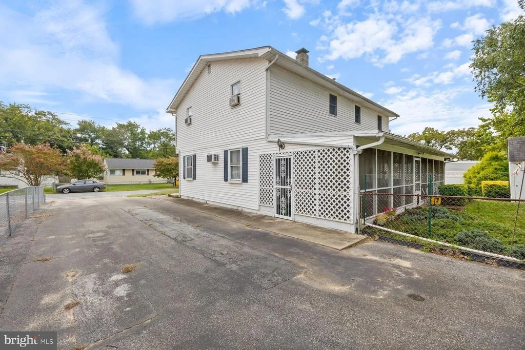 Photo of 488 BRUCE AVENUE