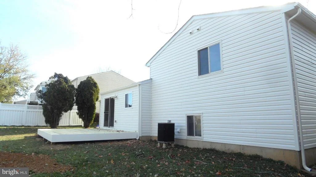 Photo of 1816 ROCKY GLEN DRIVE