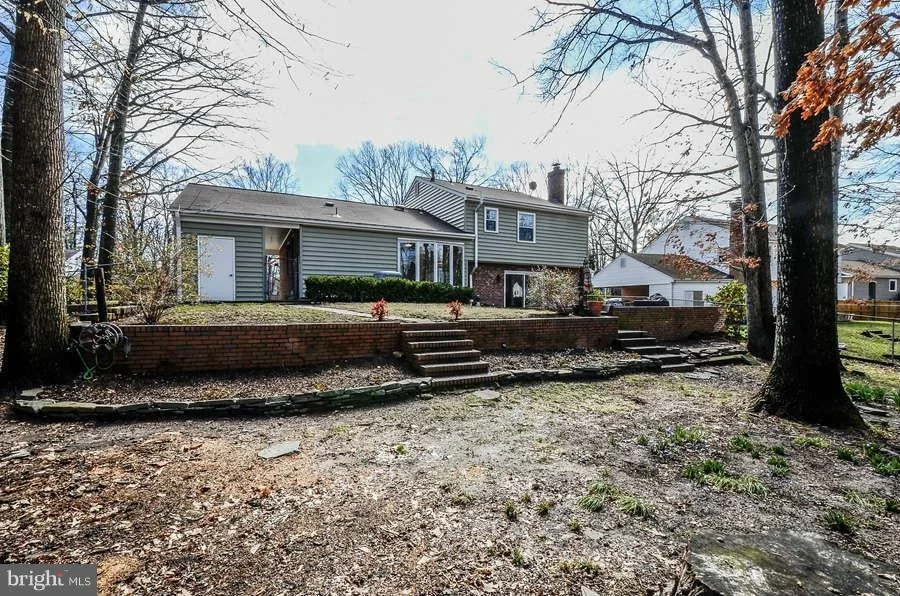 Photo of 6146 ROXBURY AVENUE