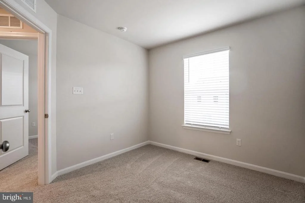 Photo of 9712 RUBY LOCKHART BOULEVARD