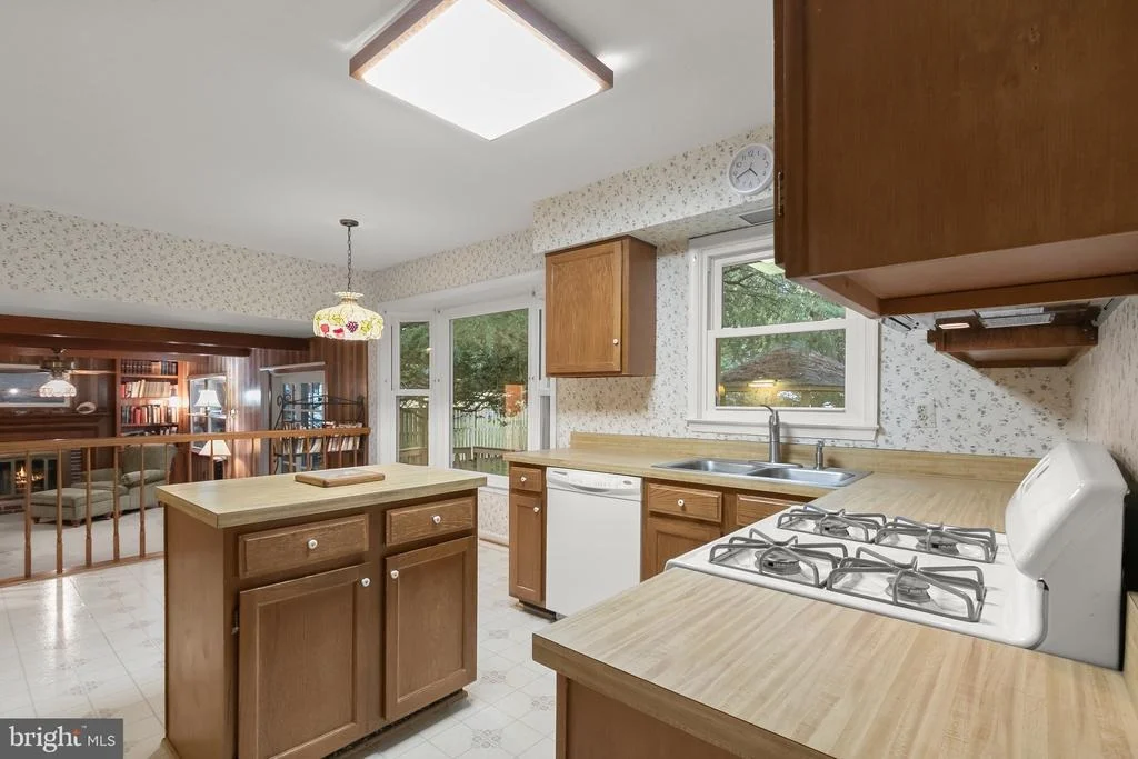 Photo of 4012 EVANGELINE TERRACE