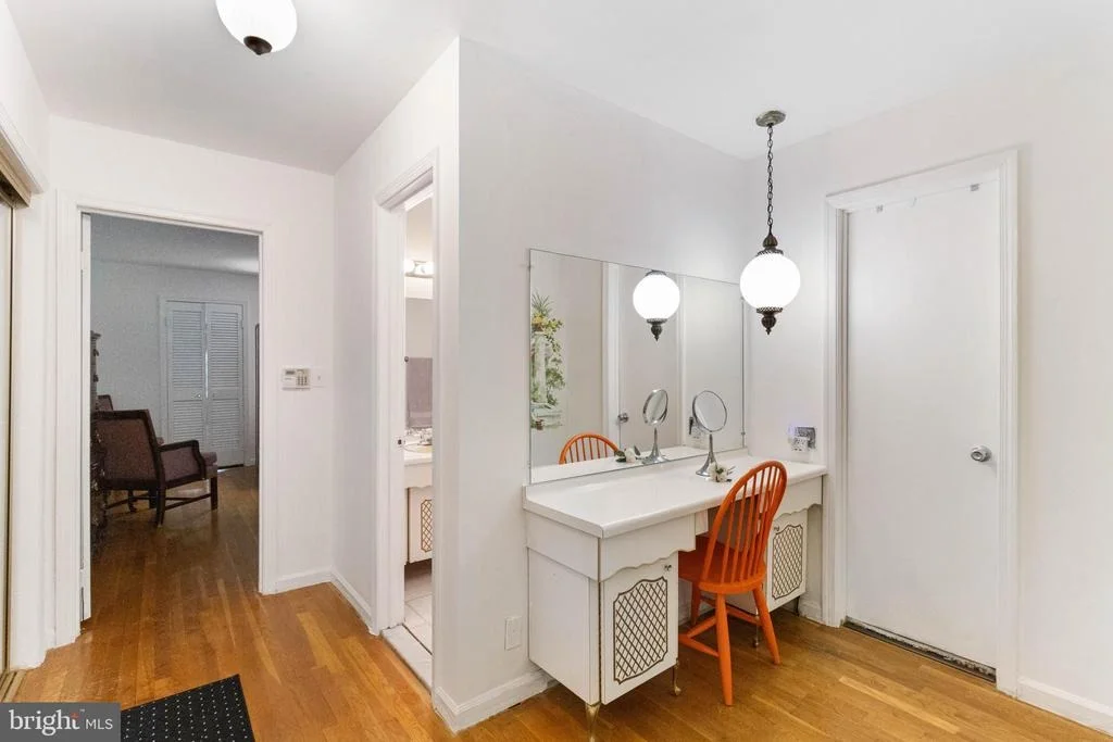 Photo of 2609 VILLAGE LANE