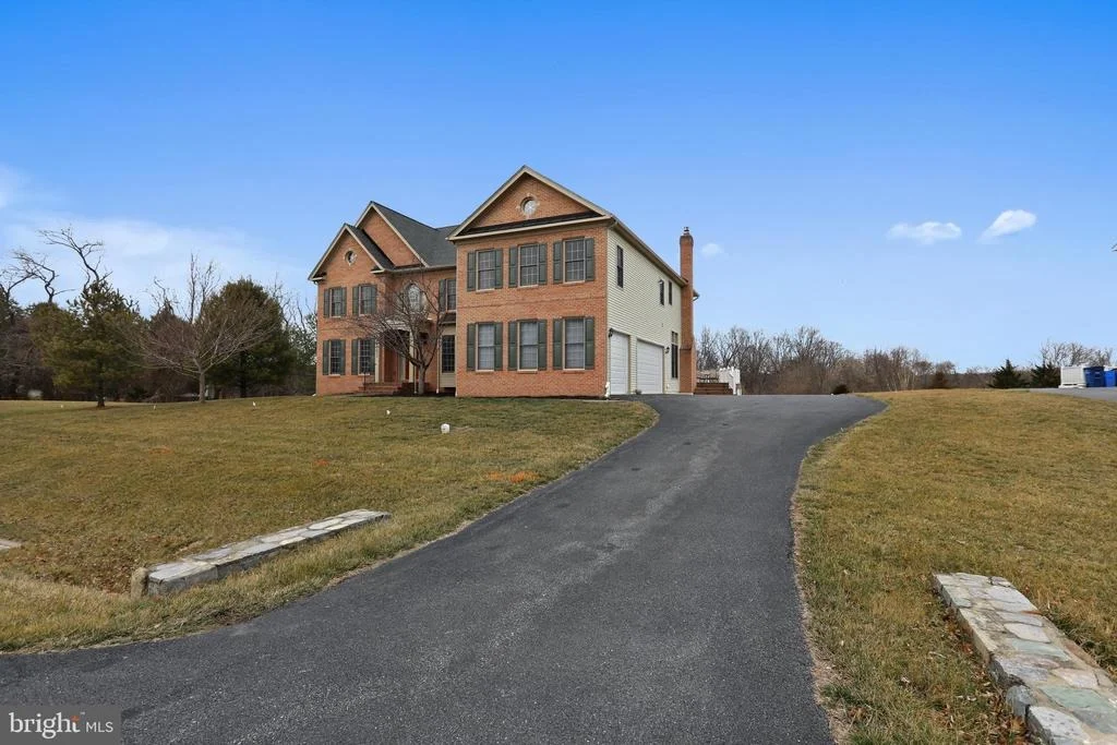Photo of 24701 FARMVIEW LANE