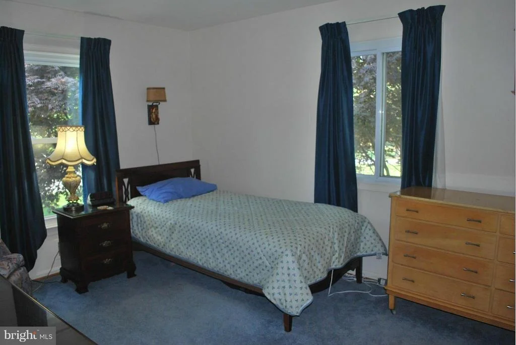 Photo of 914 CLINTWOOD DRIVE