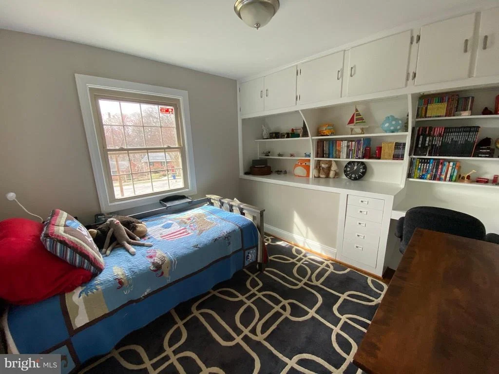 Photo of 919 JUNIPER PLACE