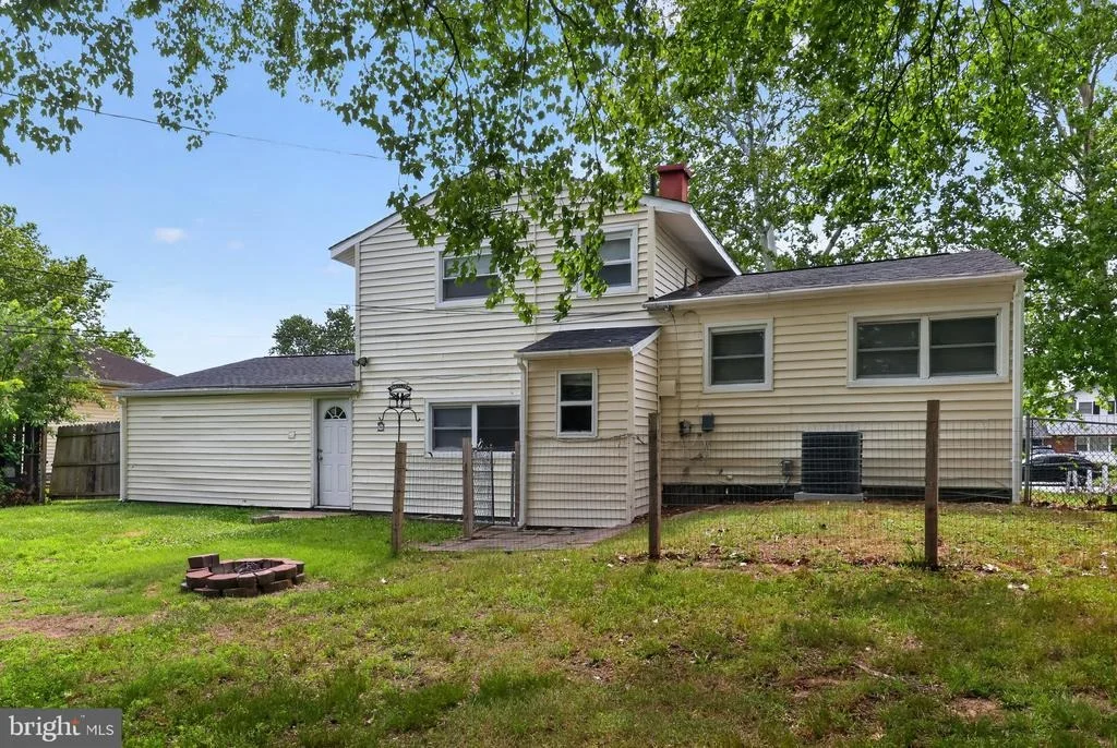 Photo of 714 S HARMONY ROAD
