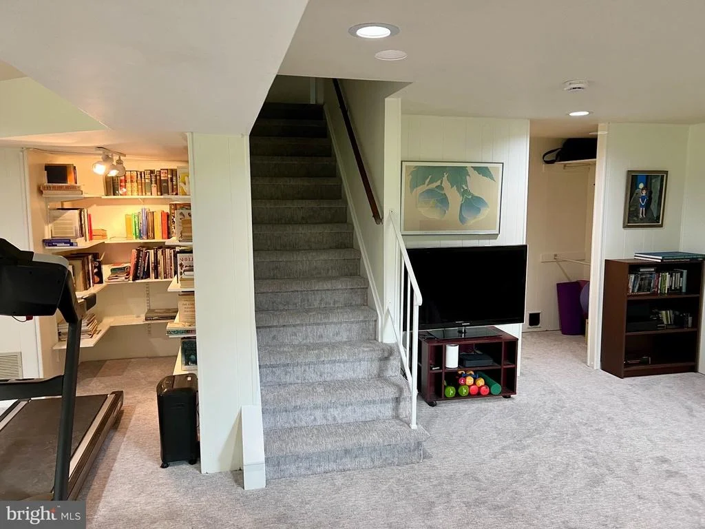 Photo of 2400 SUGARCONE ROAD