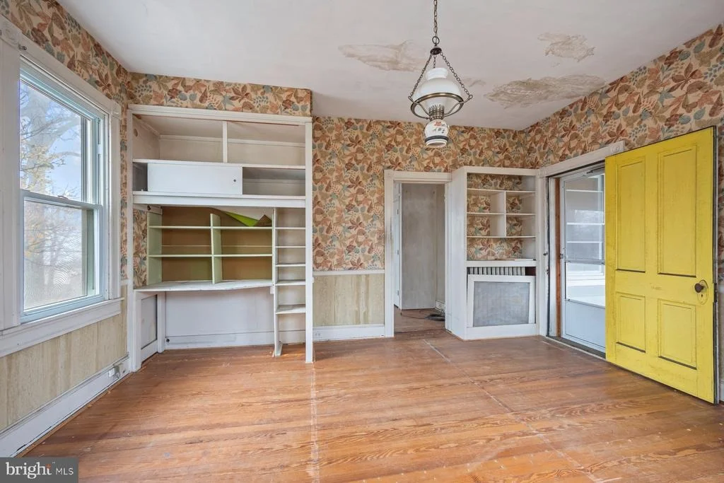 Photo of 307 HARLEM LANE