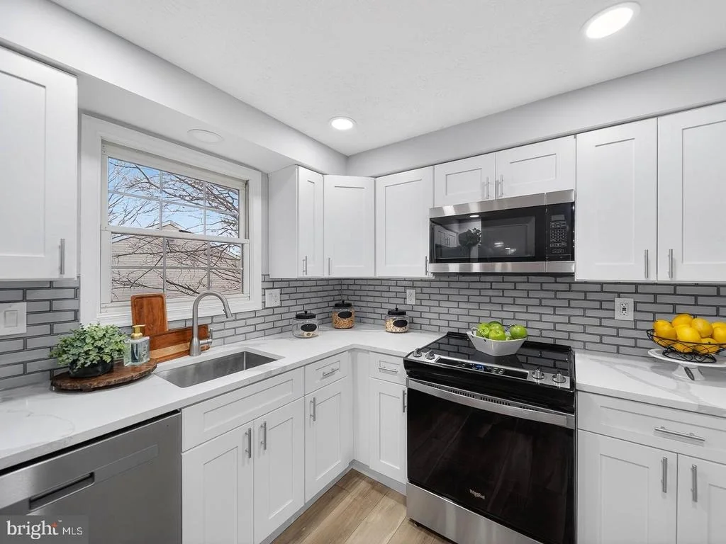 Photo of 18011 SILVER LEAF DRIVE