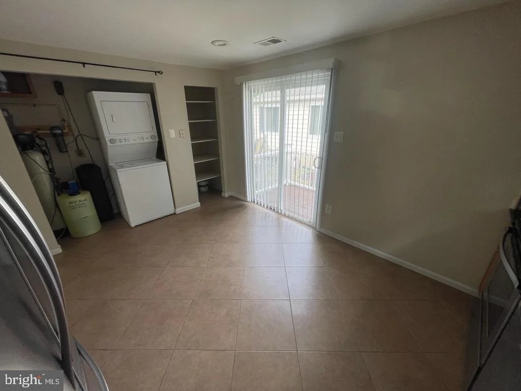 Photo of 1172 CEDAR AVENUE