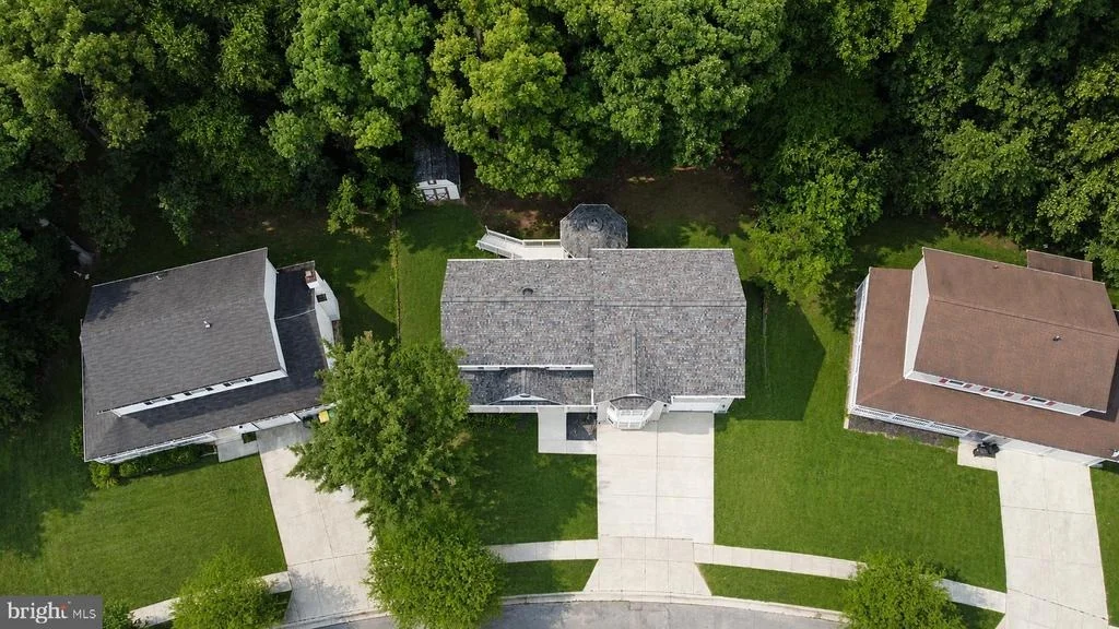 Photo of 9312 FOX RUN DRIVE