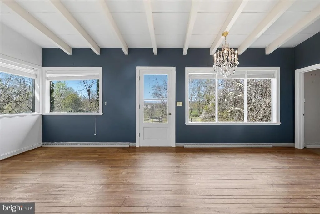 Photo of 2517 FIVE POINTS ROAD