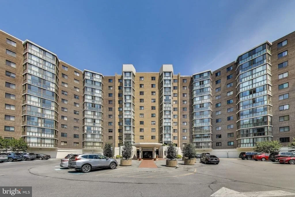Photo of Unit 115 at 15100 INTERLACHEN DRIVE