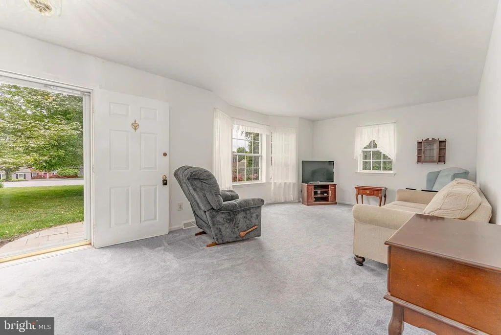 Photo of 1239 UPTON CIRCLE