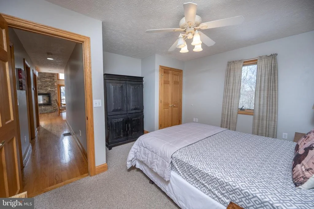 Photo of 723 PINNACLE DRIVE