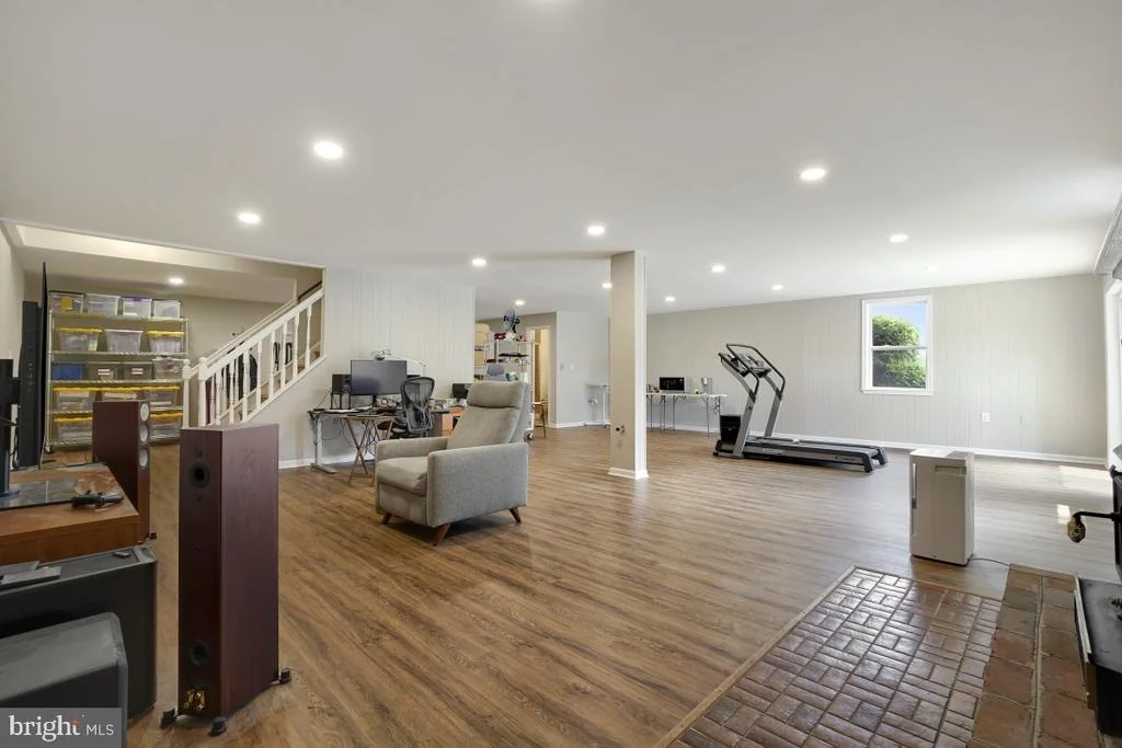 Photo of 10717 RIVER ROAD