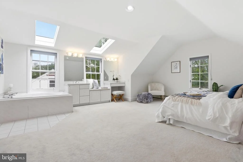 Photo of 411 LUDLOW ROAD