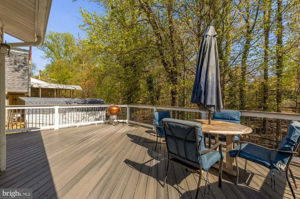 Photo of 1005 RUPPERT ROAD