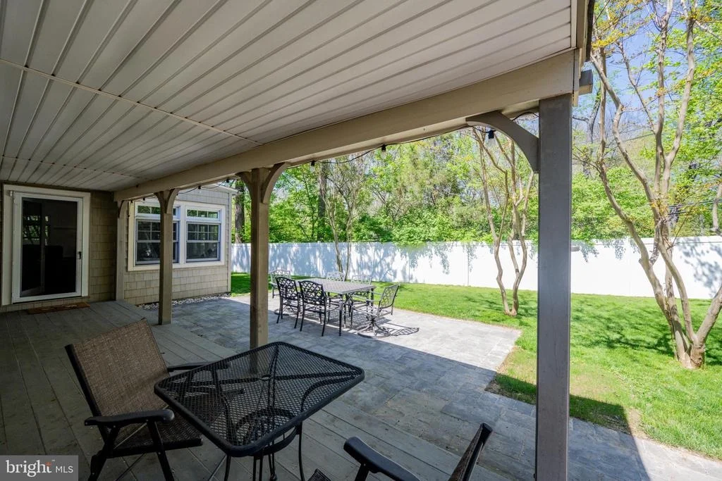 Photo of 6 STARLIGHT COURT