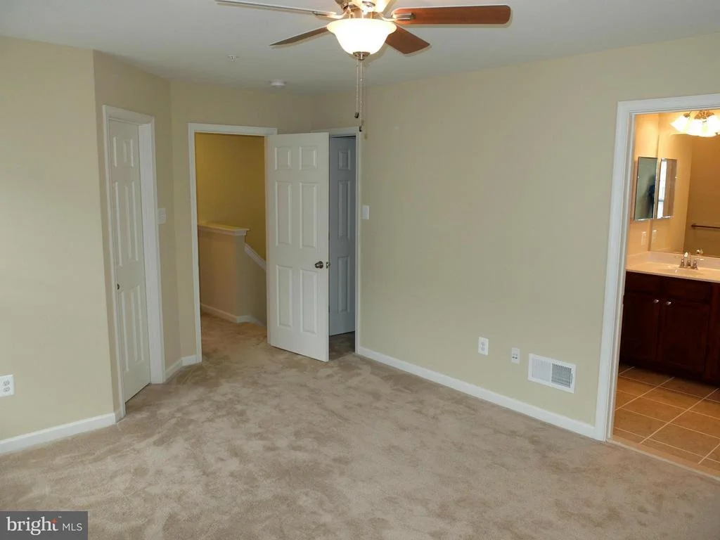 Photo of 8010 WRIGHT PLACE