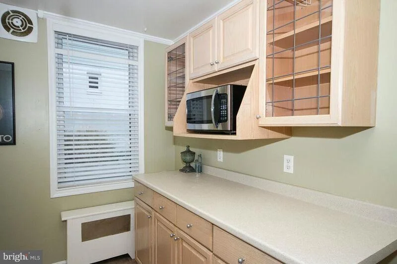 Photo of 806 WARWICK ROAD