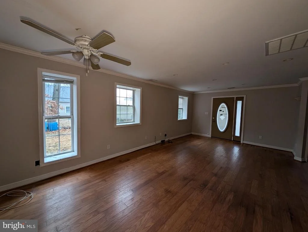 Photo of 219 CIRCLE ROAD