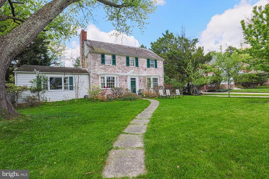 Photo of 3310 LABYRINTH ROAD