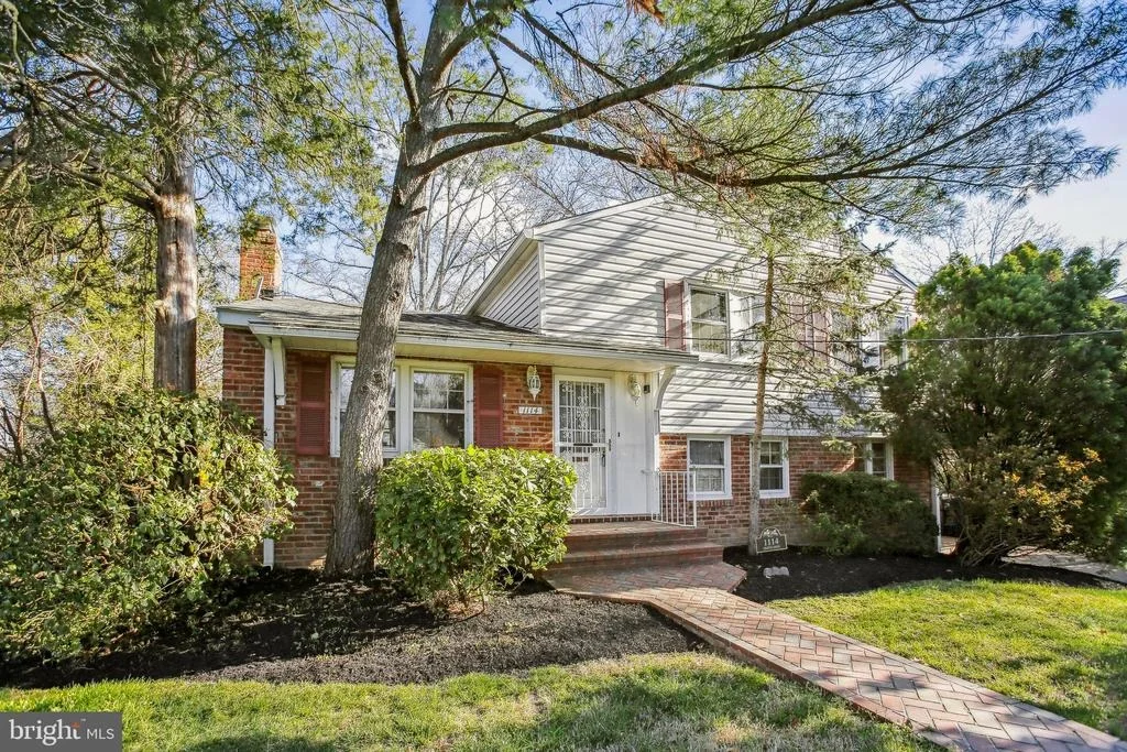 Photo of 1114 CROTON DRIVE