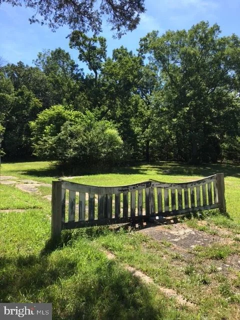 Photo of 20393 CEDAR GROVE