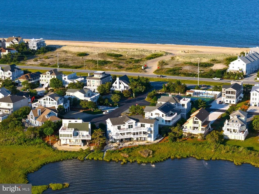 Photo of 40081 OCEANSIDE DRIVE