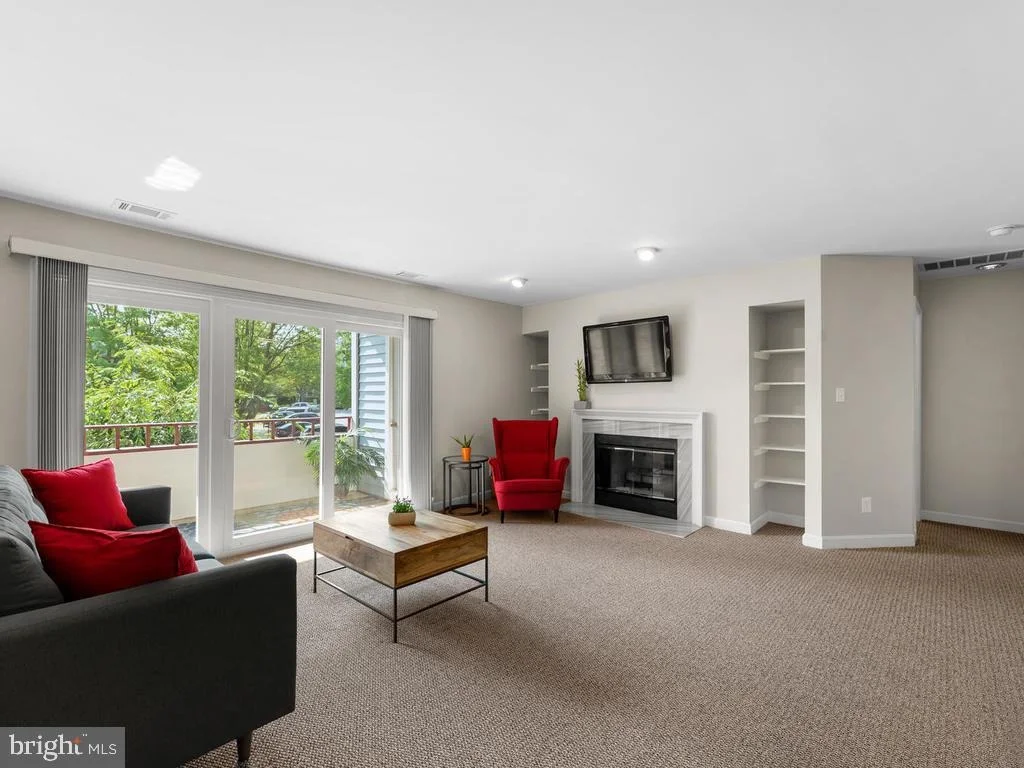 Photo of Unit 9C21 at 13701 MODRAD WAY