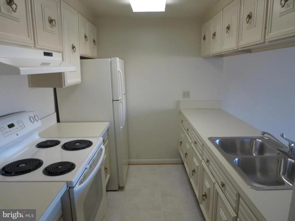 Photo of Unit 81A at 3630 GLENEAGLES DRIVE