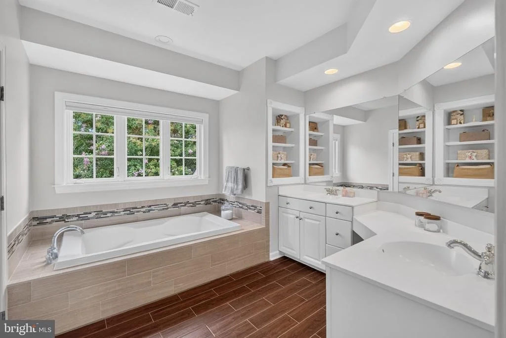 Photo of 6518 DEBHILL LANE