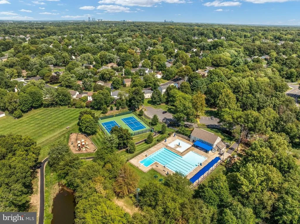 Photo of 12805 GATEPOST COURT
