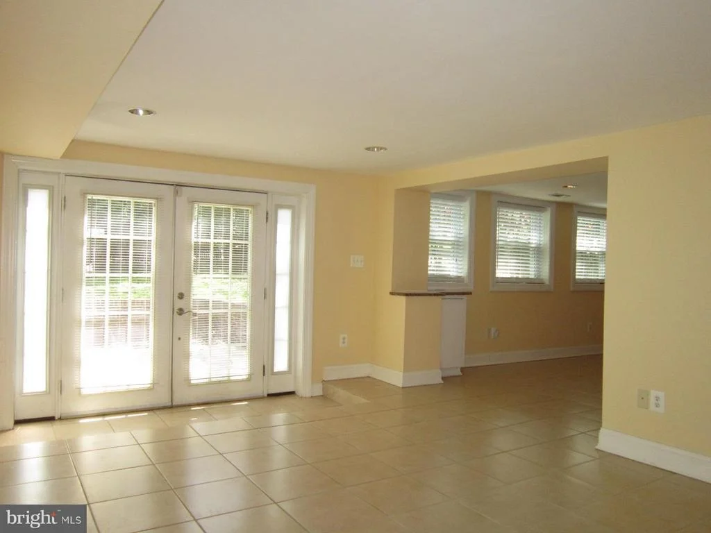 Photo of 9103 KINGSBURY DRIVE