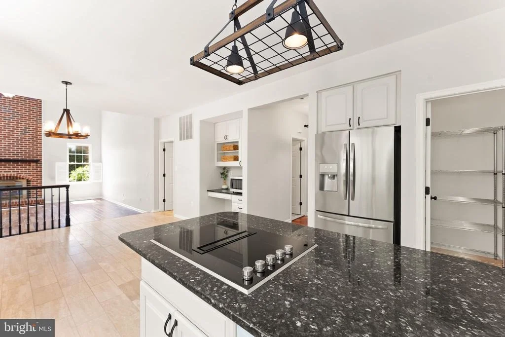 Photo of 817 KENNETH PLACE SE
