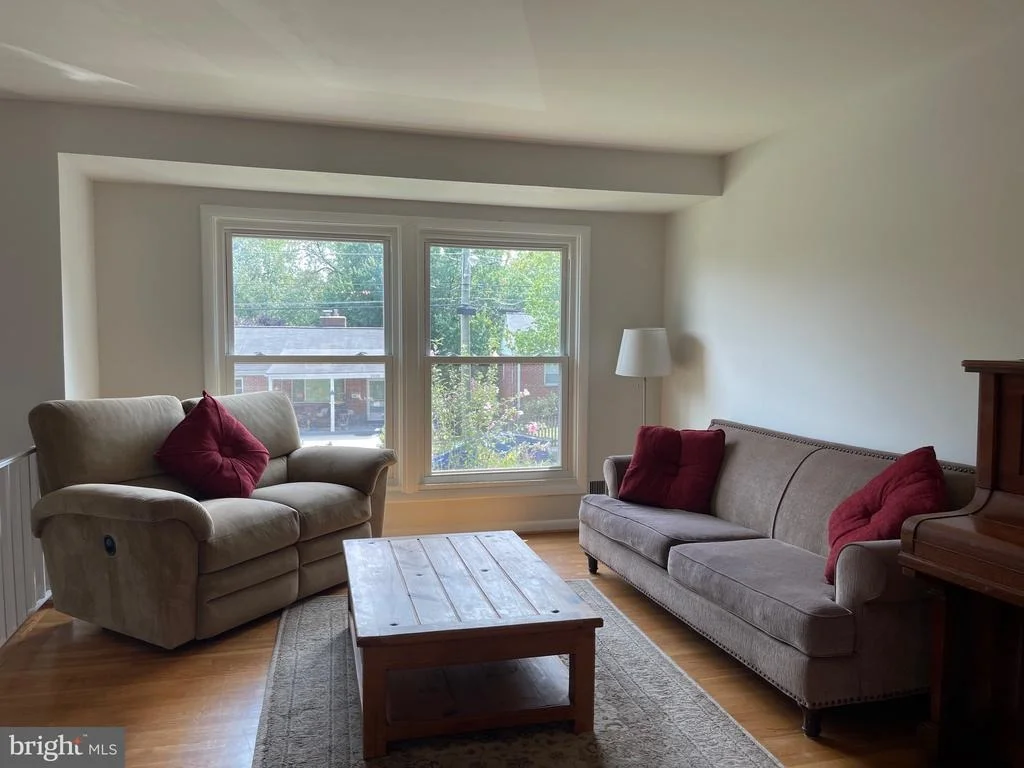 Photo of 2407 HAYDEN DRIVE